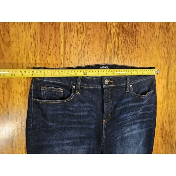 Chico’s So Slimming Pull On Slim Leg Jeans Dark Indigo Size 2.5P US 14P EUC - Picture 5 of 10